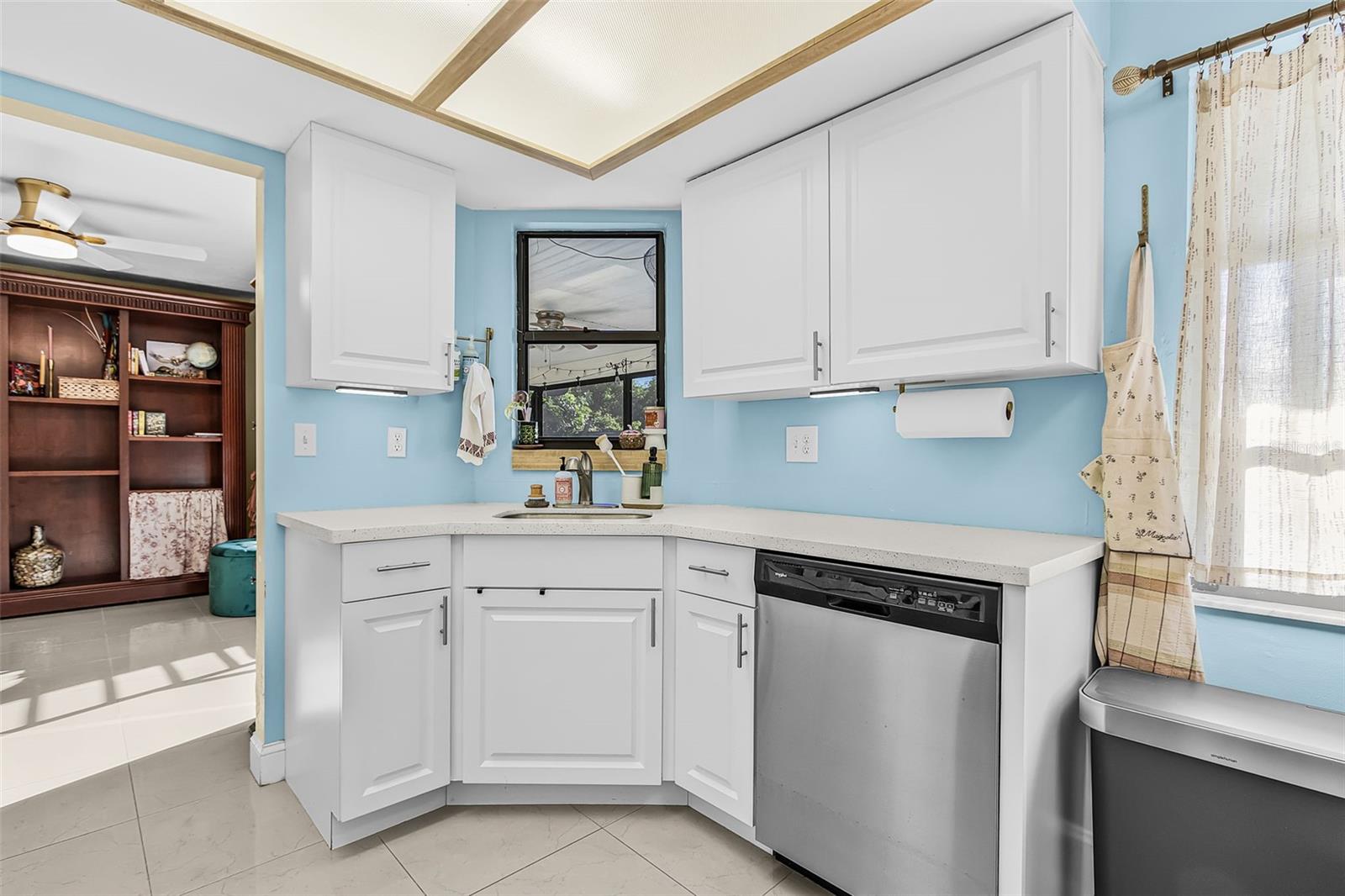 TWIN LAKE ESTATES - Residential