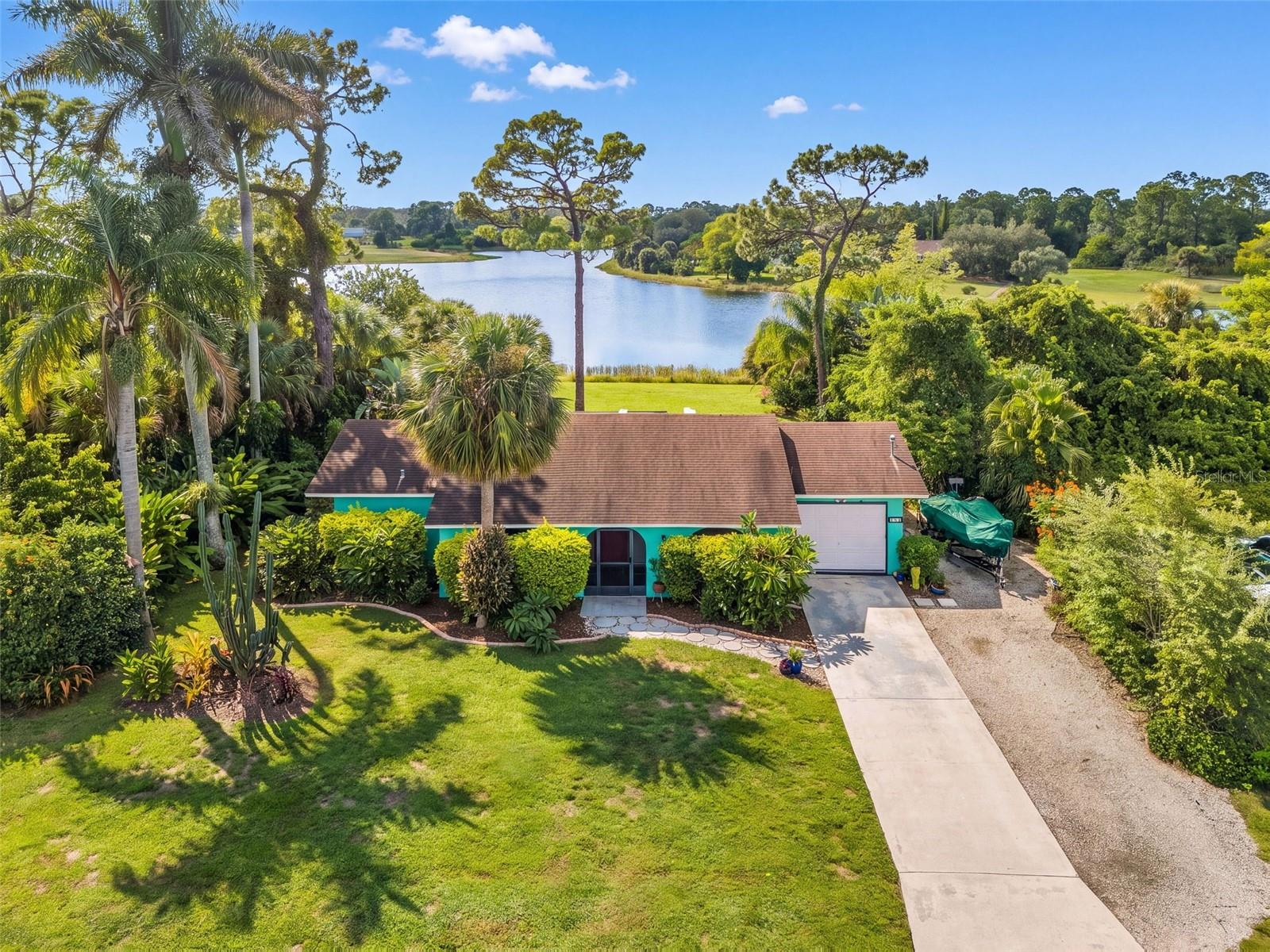 TWIN LAKE ESTATES - Residential