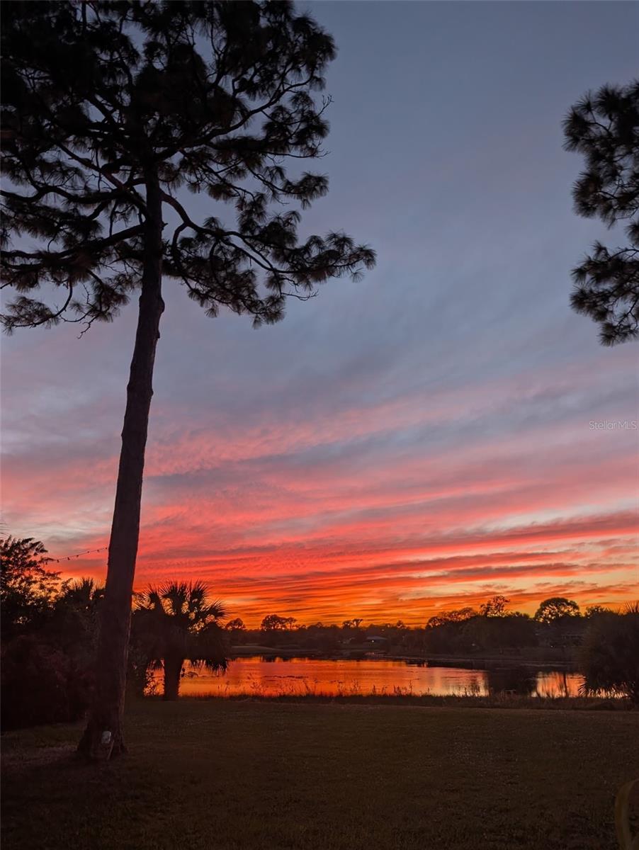 TWIN LAKE ESTATES - Residential