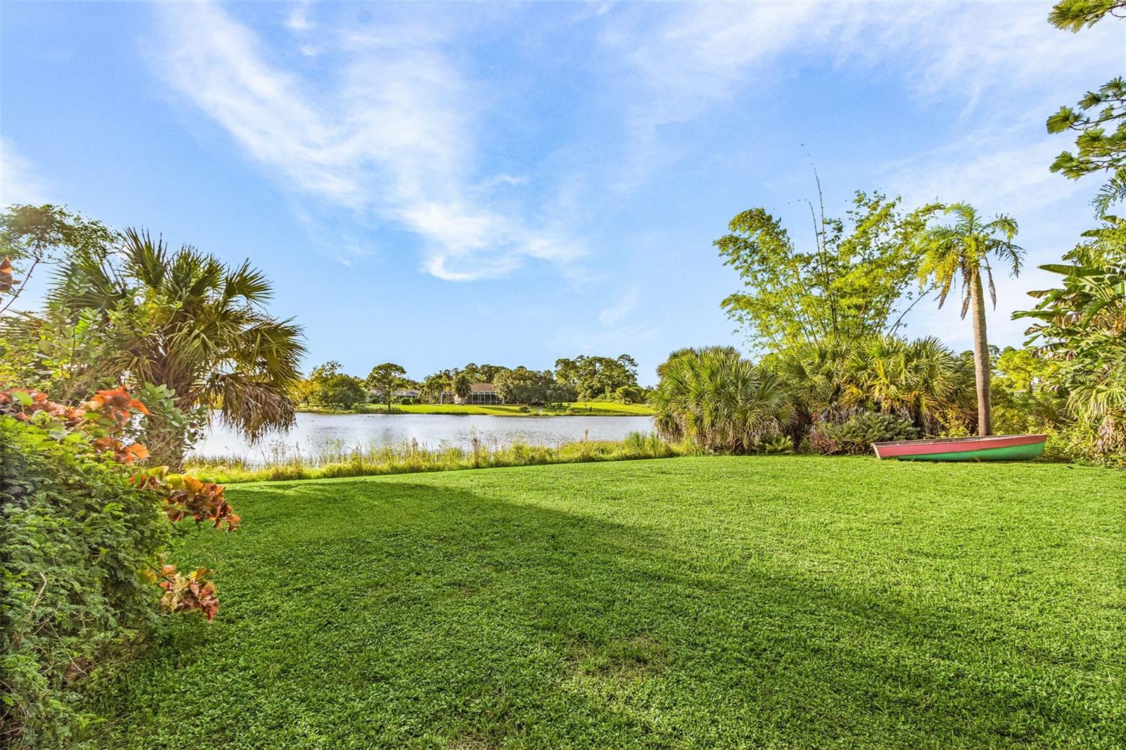 TWIN LAKE ESTATES - Residential