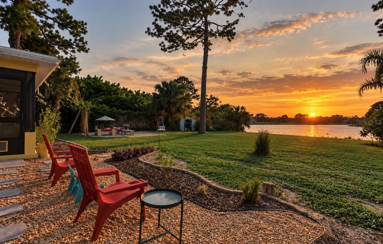 TWIN LAKE ESTATES - Residential