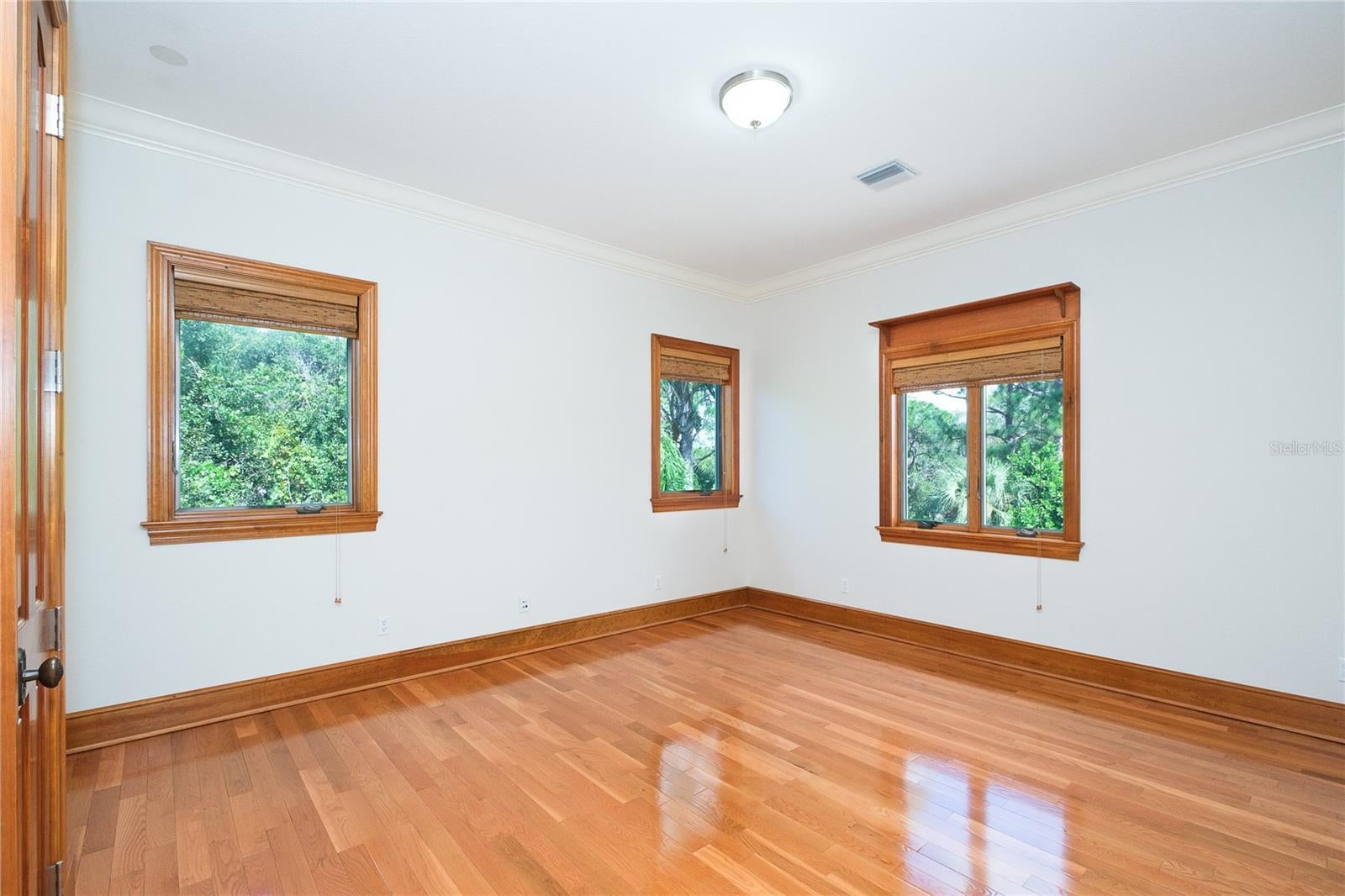 ENGLEWOOD GARDENS - Residential