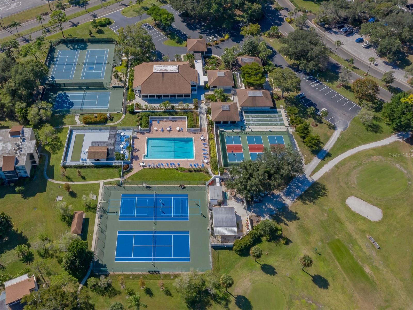 WATERSIDE 1 AT BIRD BAY - Residential