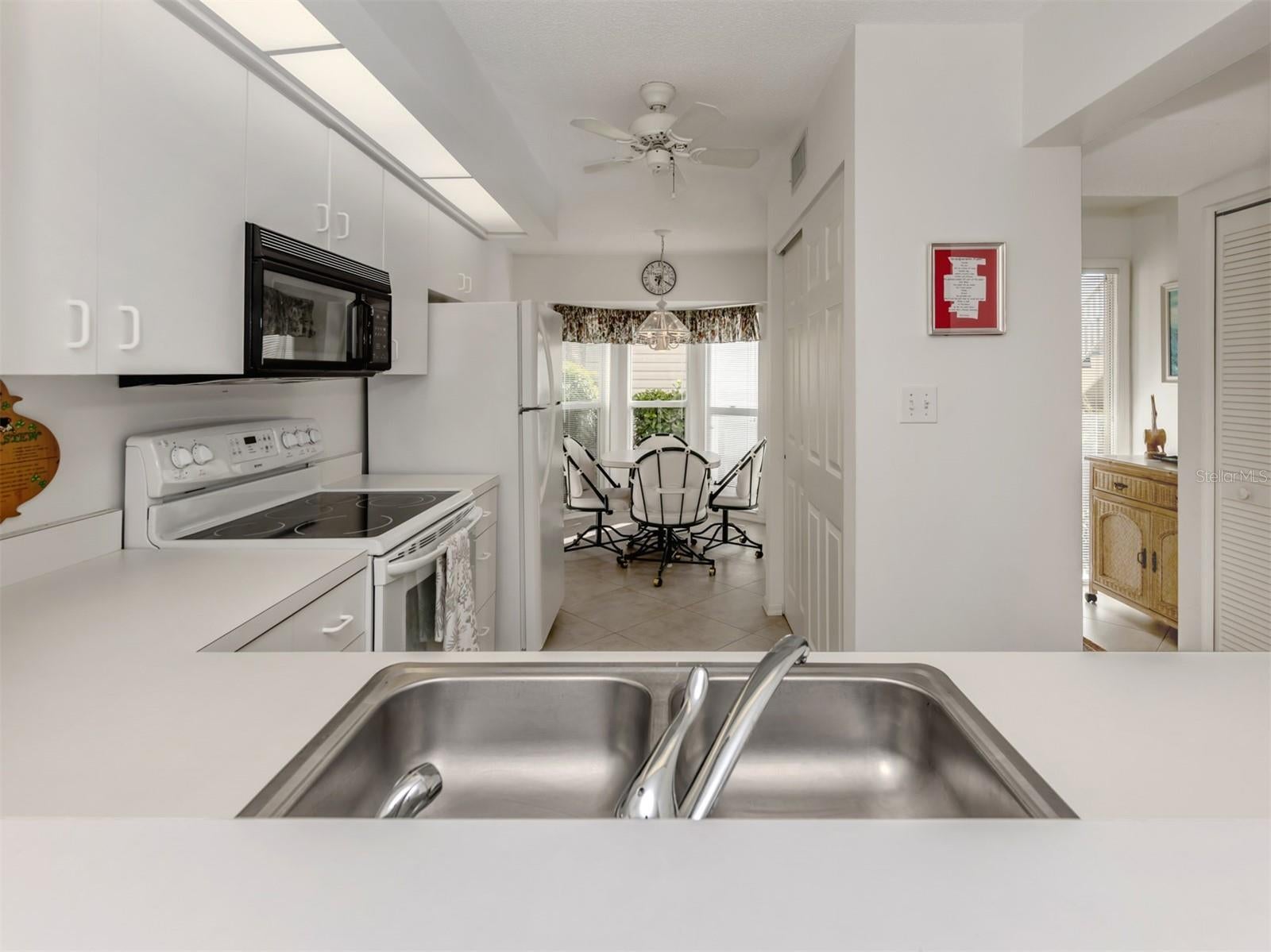 WATERSIDE 1 AT BIRD BAY - Residential