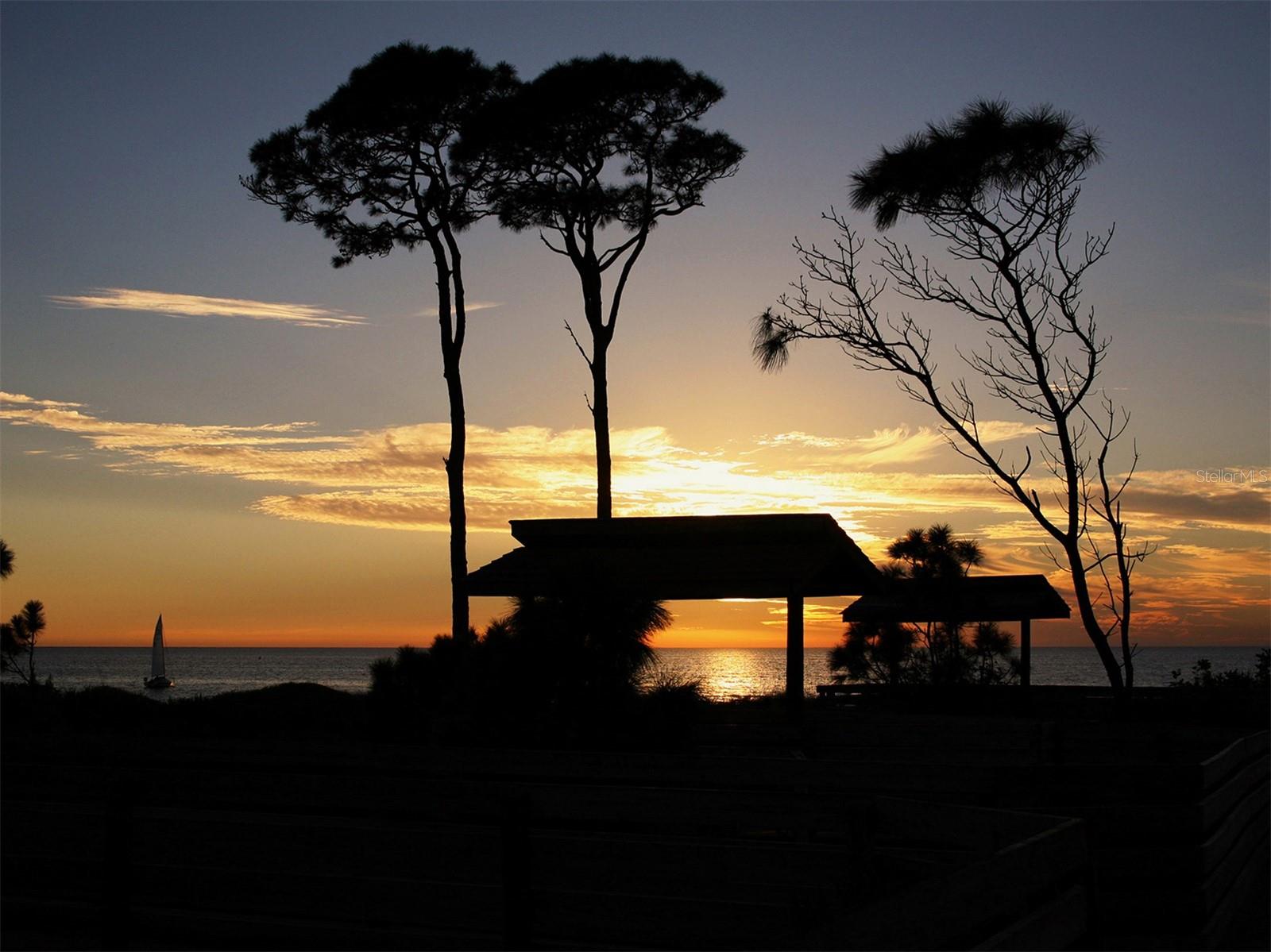 WATERSIDE 1 AT BIRD BAY - Residential