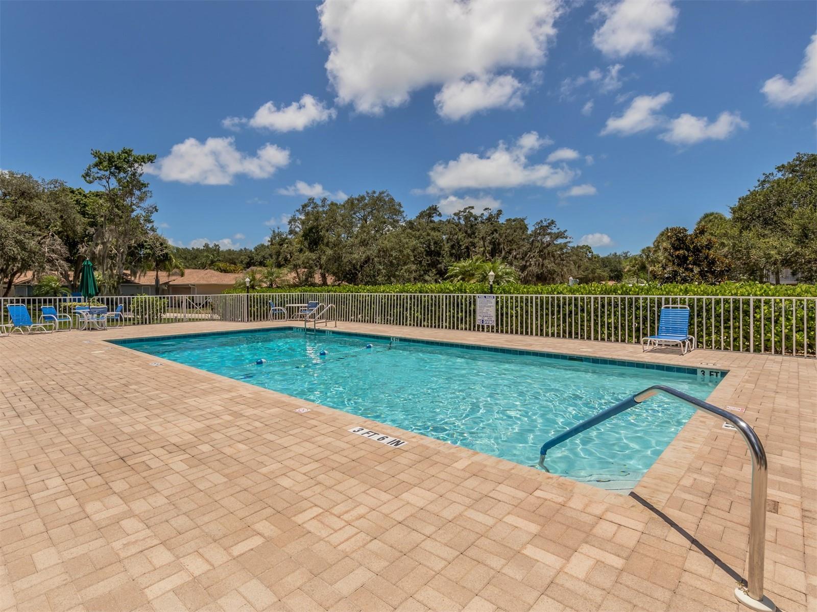 WATERSIDE 1 AT BIRD BAY - Residential