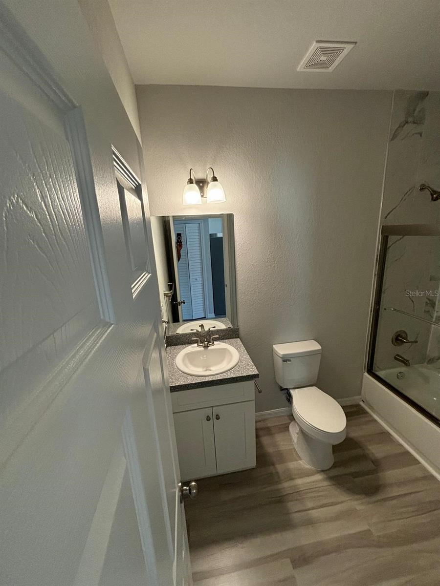 LAS VILLAS AT KENILWORTH - Residential