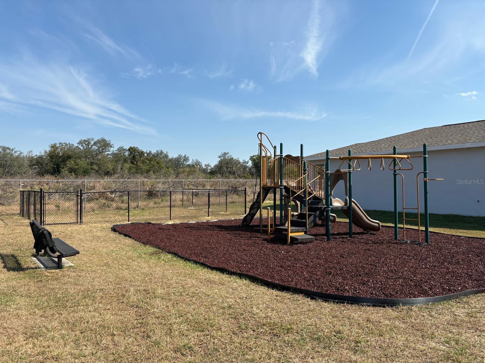 LAS VILLAS AT KENILWORTH - Residential