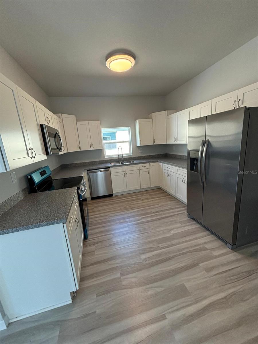LAS VILLAS AT KENILWORTH - Residential
