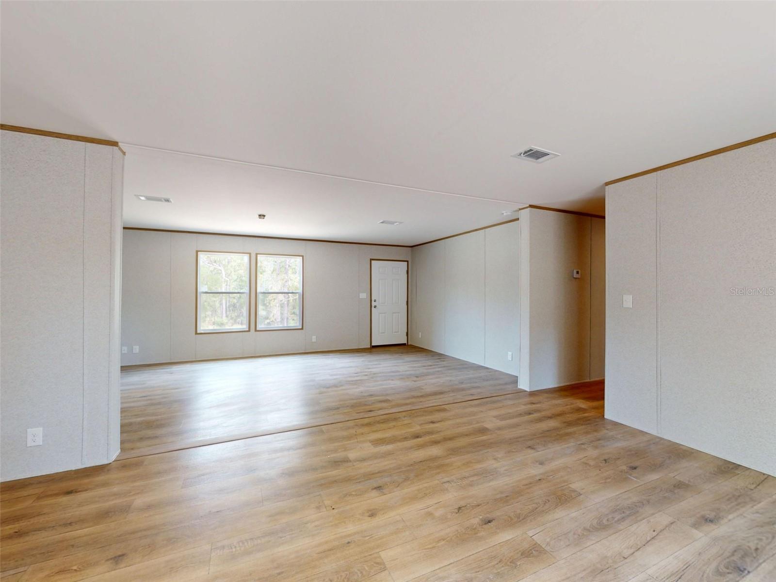WILLISTON HIGHLANDS - Residential