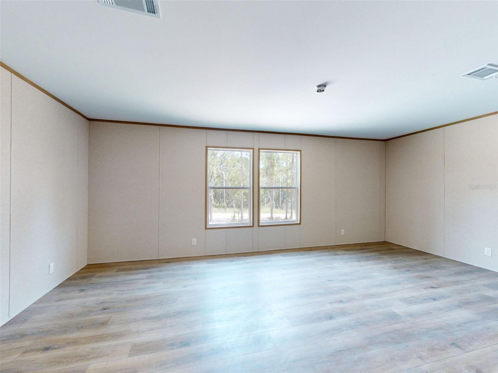 WILLISTON HIGHLANDS - Residential
