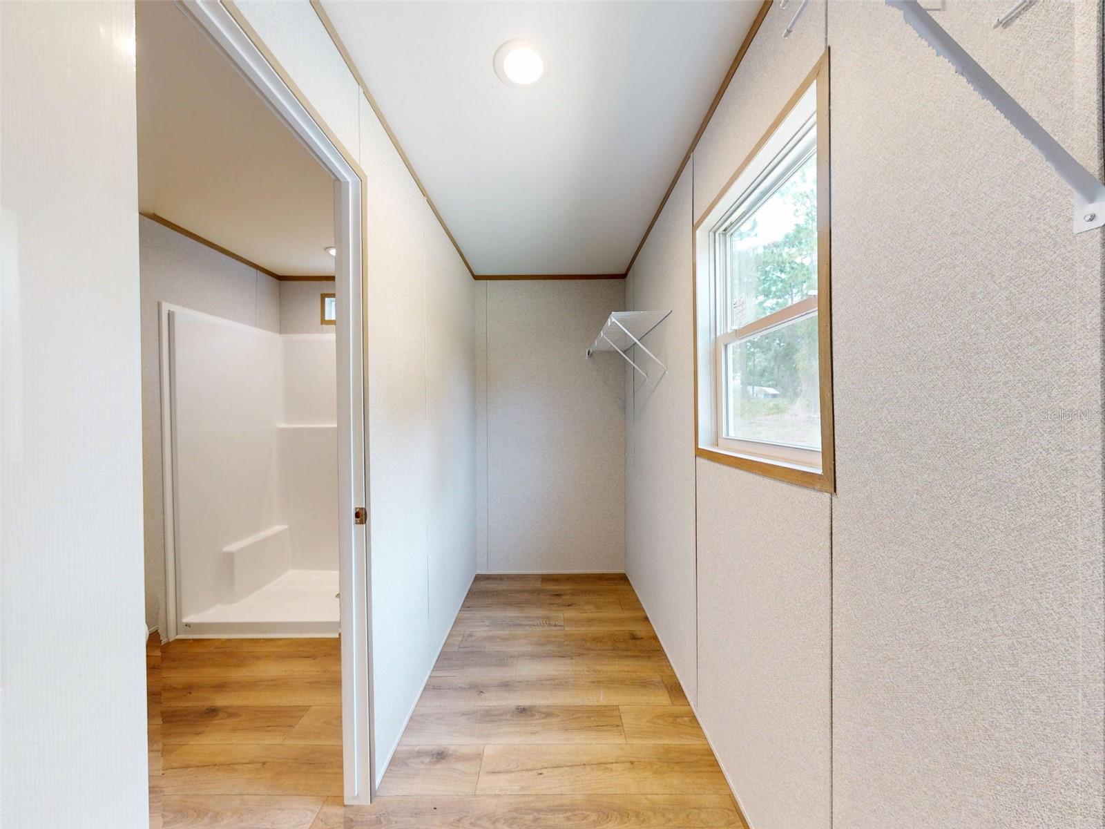 WILLISTON HIGHLANDS - Residential