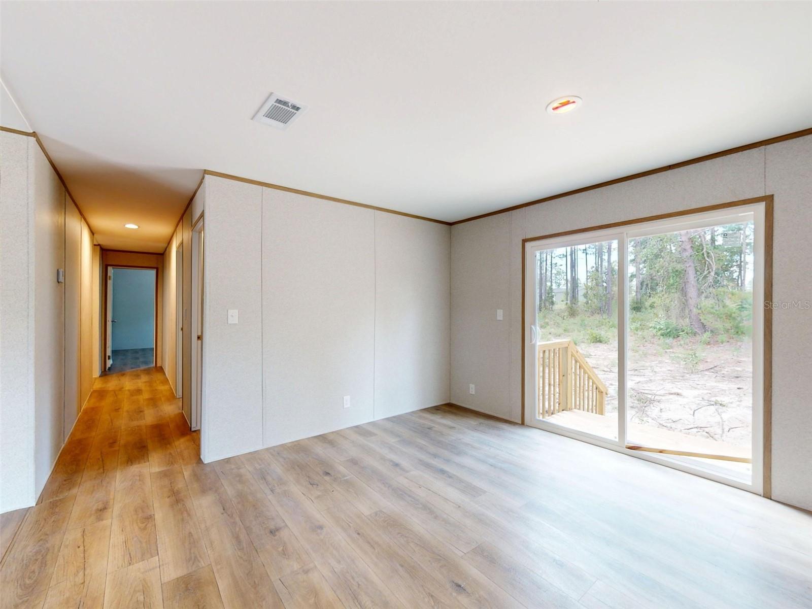 WILLISTON HIGHLANDS - Residential