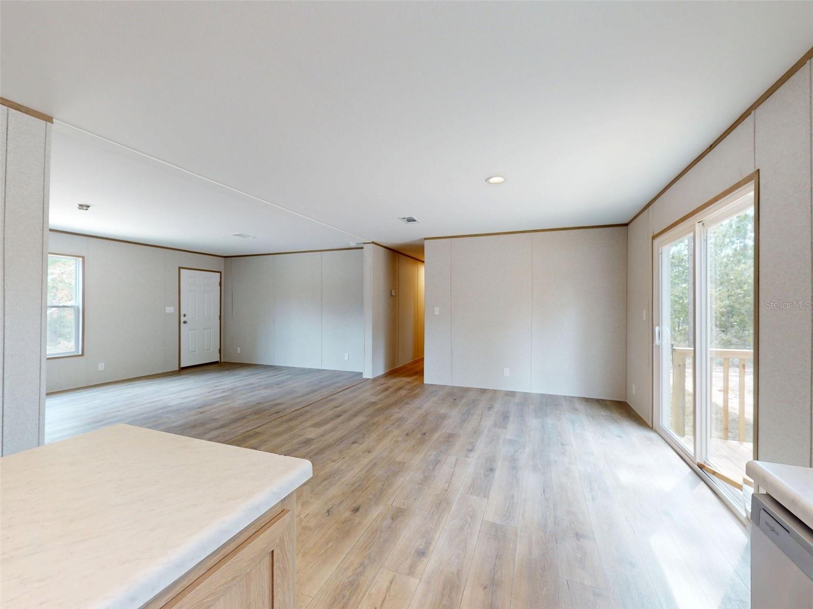 WILLISTON HIGHLANDS - Residential