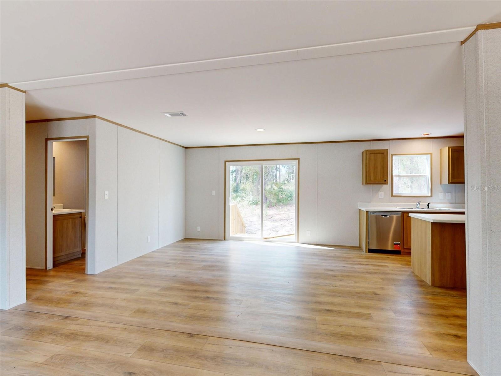 WILLISTON HIGHLANDS - Residential
