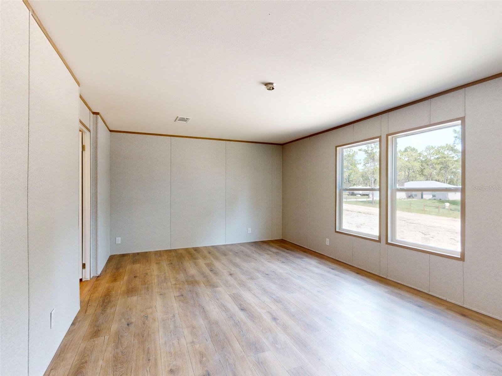 WILLISTON HIGHLANDS - Residential