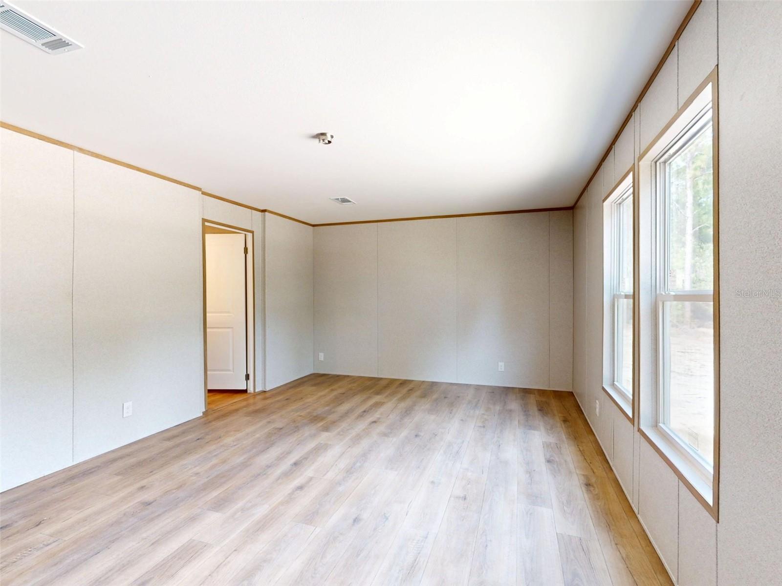 WILLISTON HIGHLANDS - Residential
