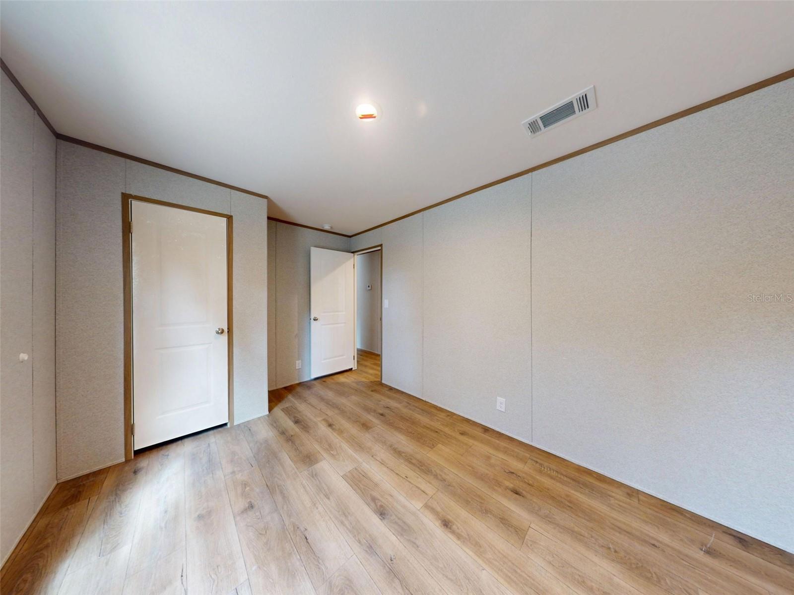 WILLISTON HIGHLANDS - Residential