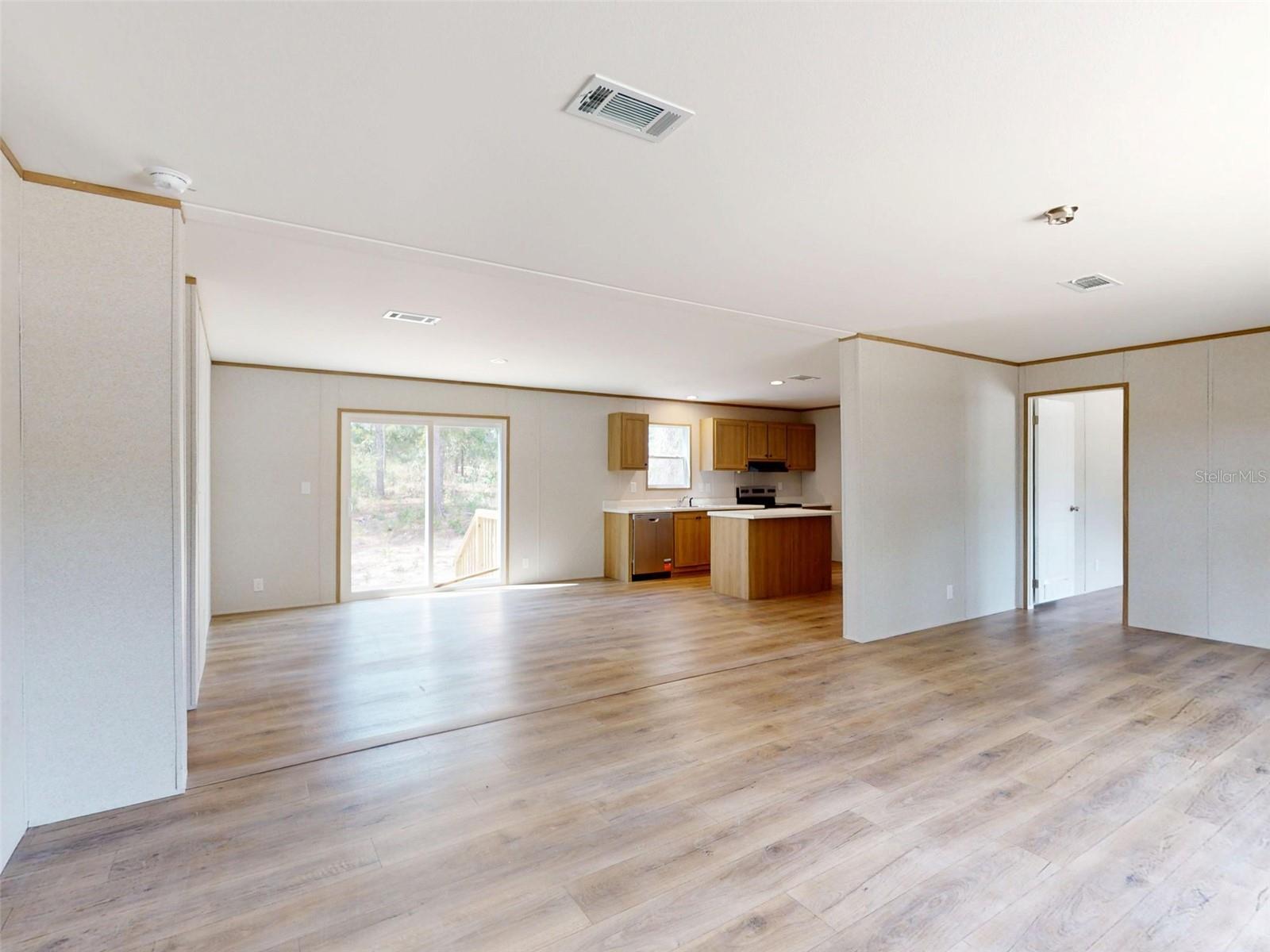WILLISTON HIGHLANDS - Residential
