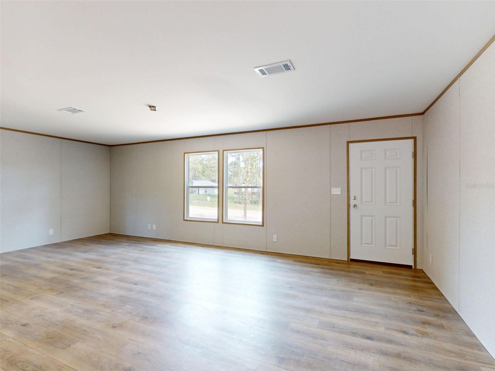 WILLISTON HIGHLANDS - Residential