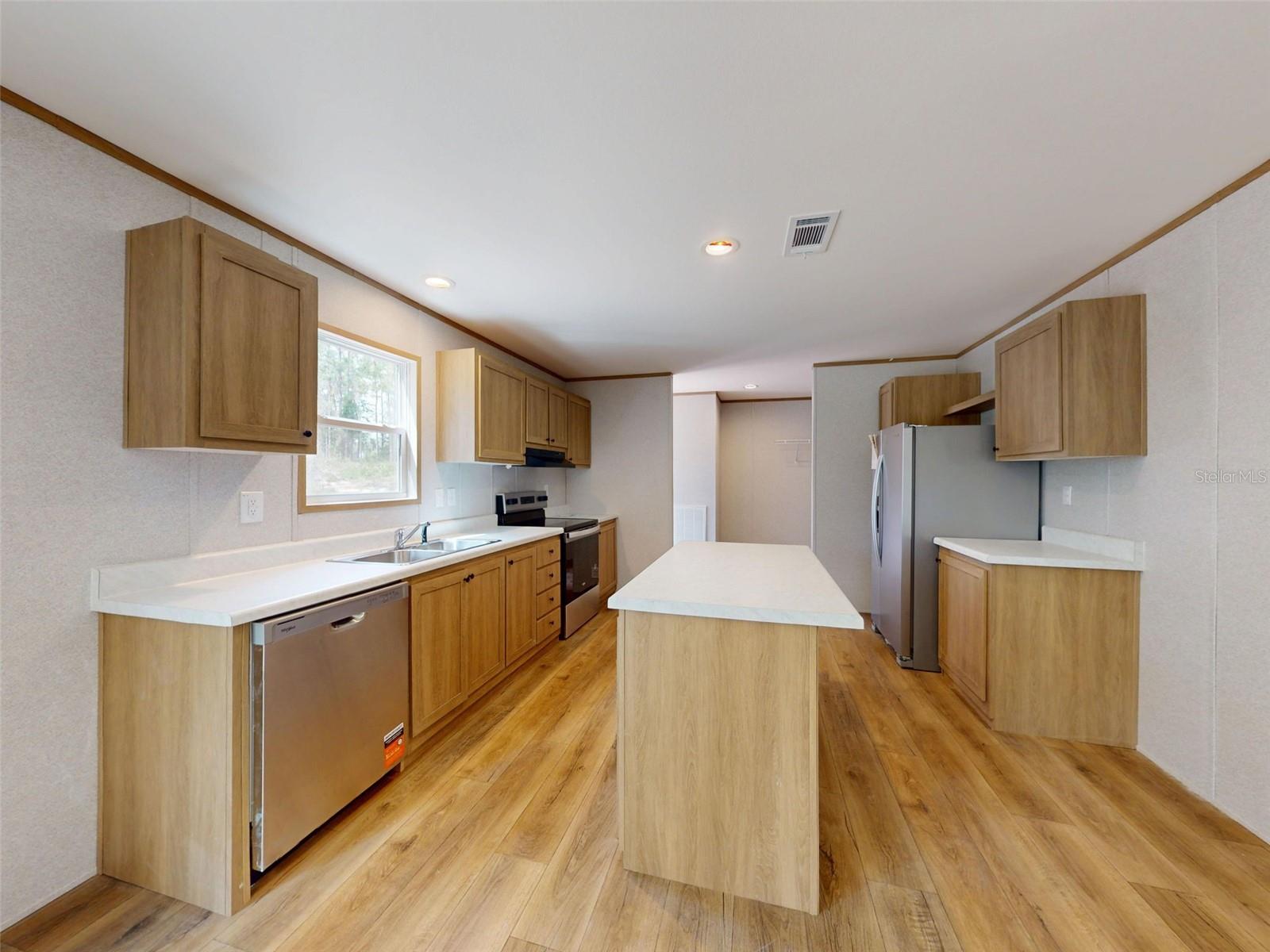 WILLISTON HIGHLANDS - Residential