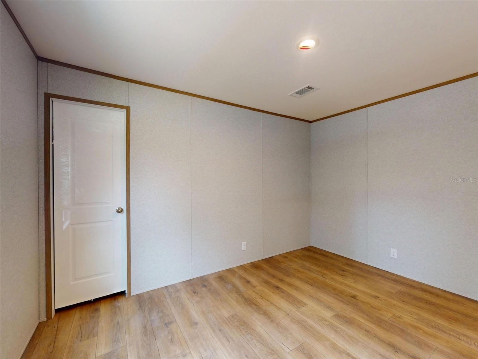 WILLISTON HIGHLANDS - Residential