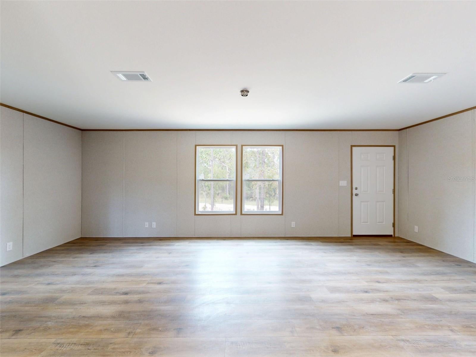 WILLISTON HIGHLANDS - Residential