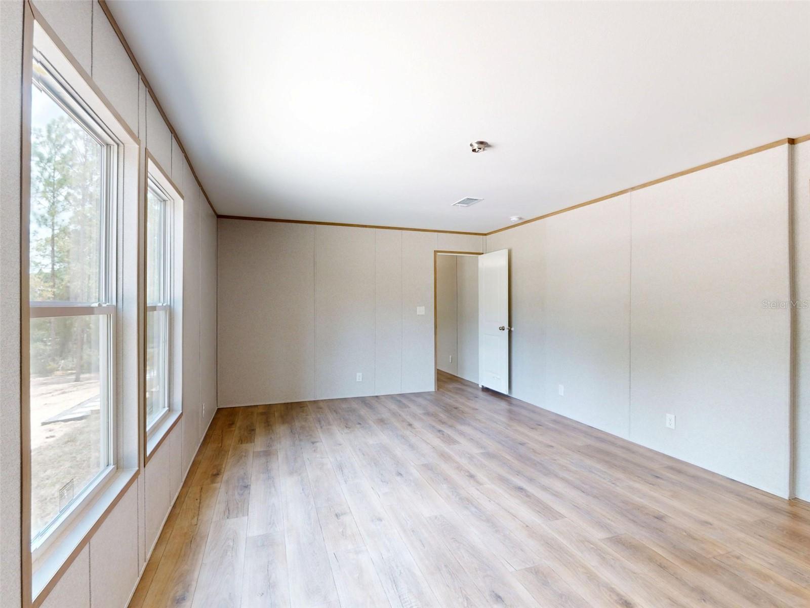 WILLISTON HIGHLANDS - Residential