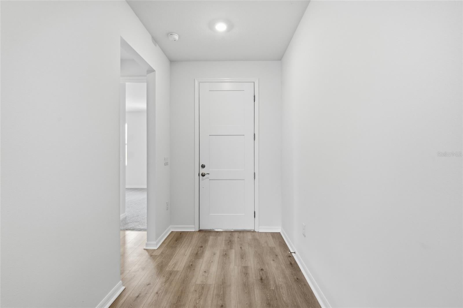 RIVER HALL COUNTRY CLUB - Residential