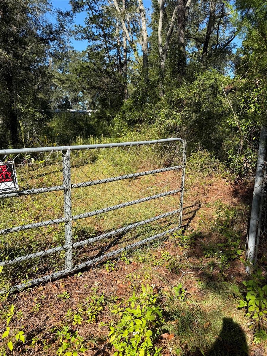 B & R/GREEN HIGHLANDS/COUNTRY EST AREA (328) - Residential