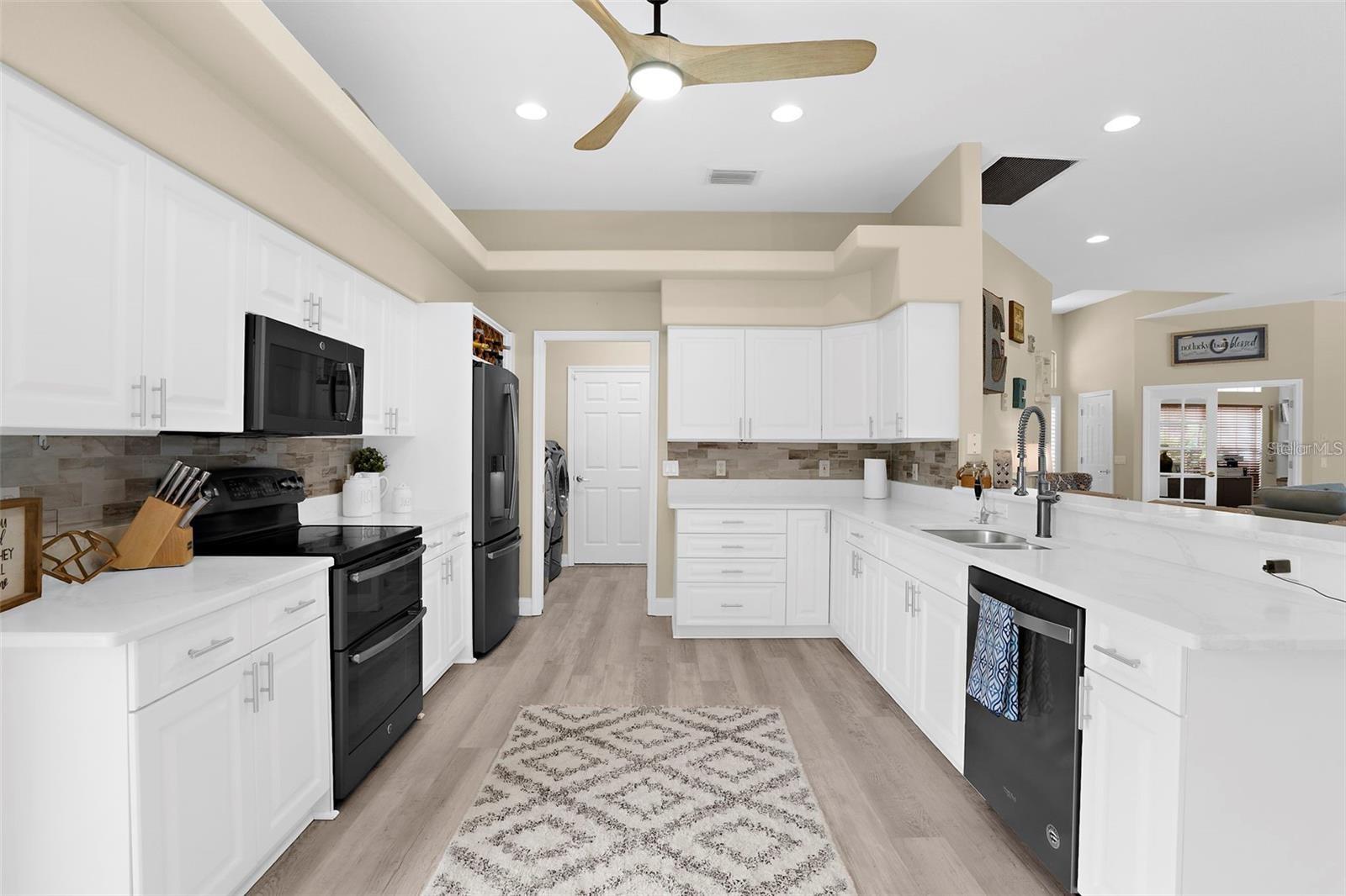 ROTONDA WEST BROADMOOR - Residential