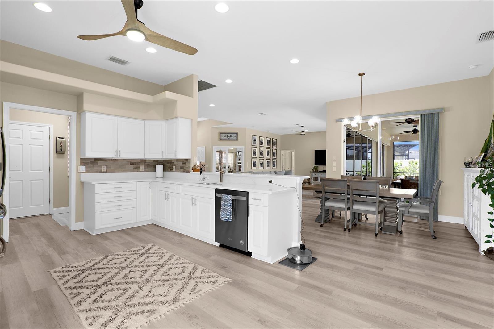 ROTONDA WEST BROADMOOR - Residential