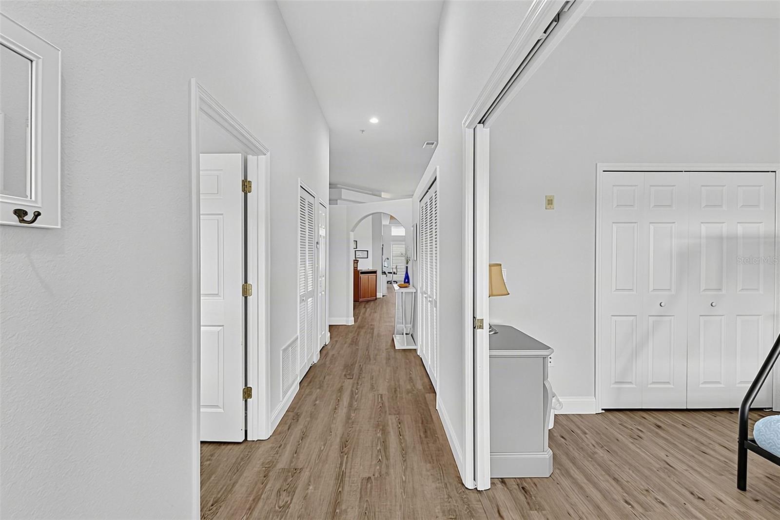 WATERSIDE CONDOS PH I - Residential