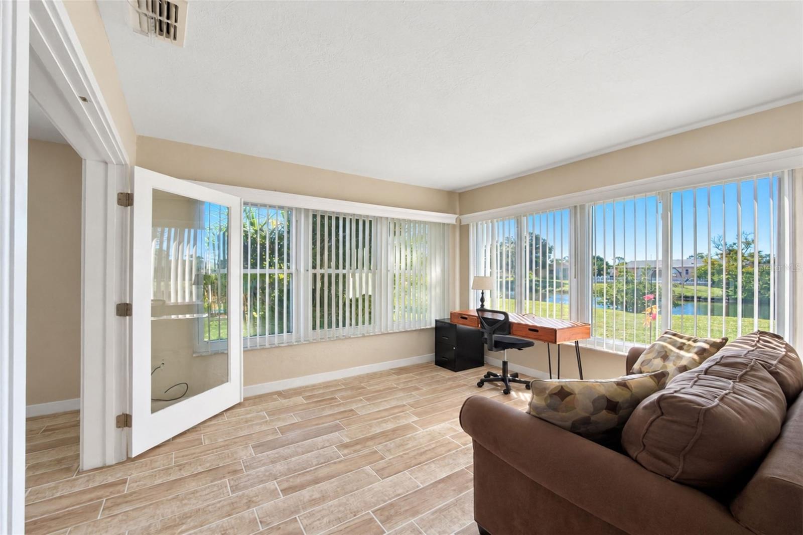 ROTONDA WEST OAKLAND HILLS - Residential