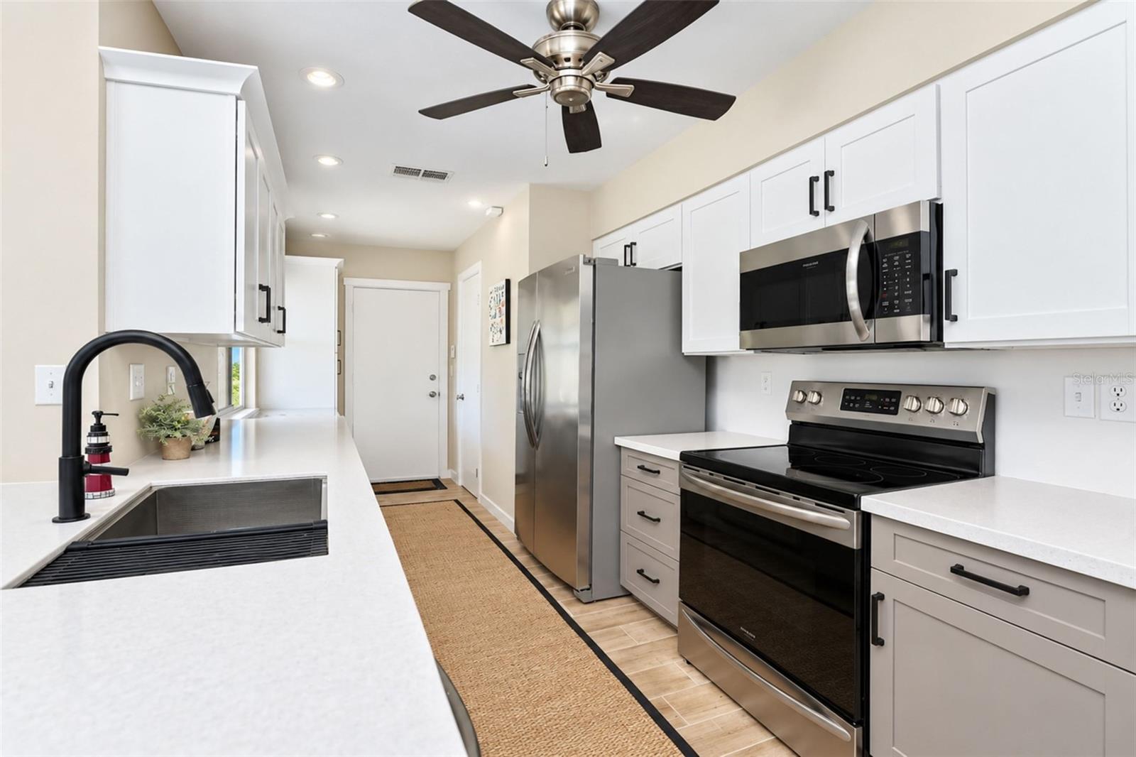 ROTONDA WEST OAKLAND HILLS - Residential