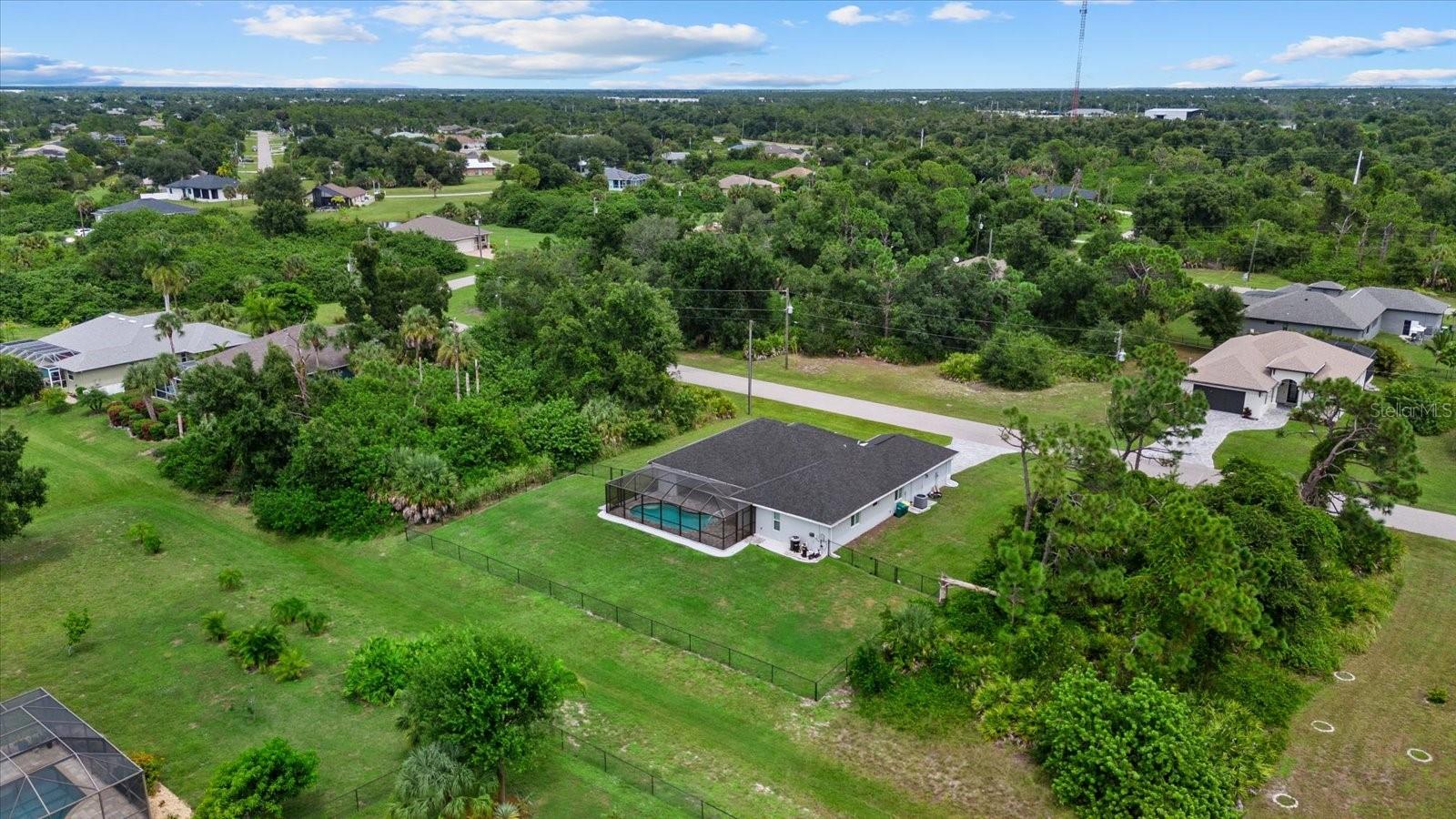 ROTONDA LAKES - Residential