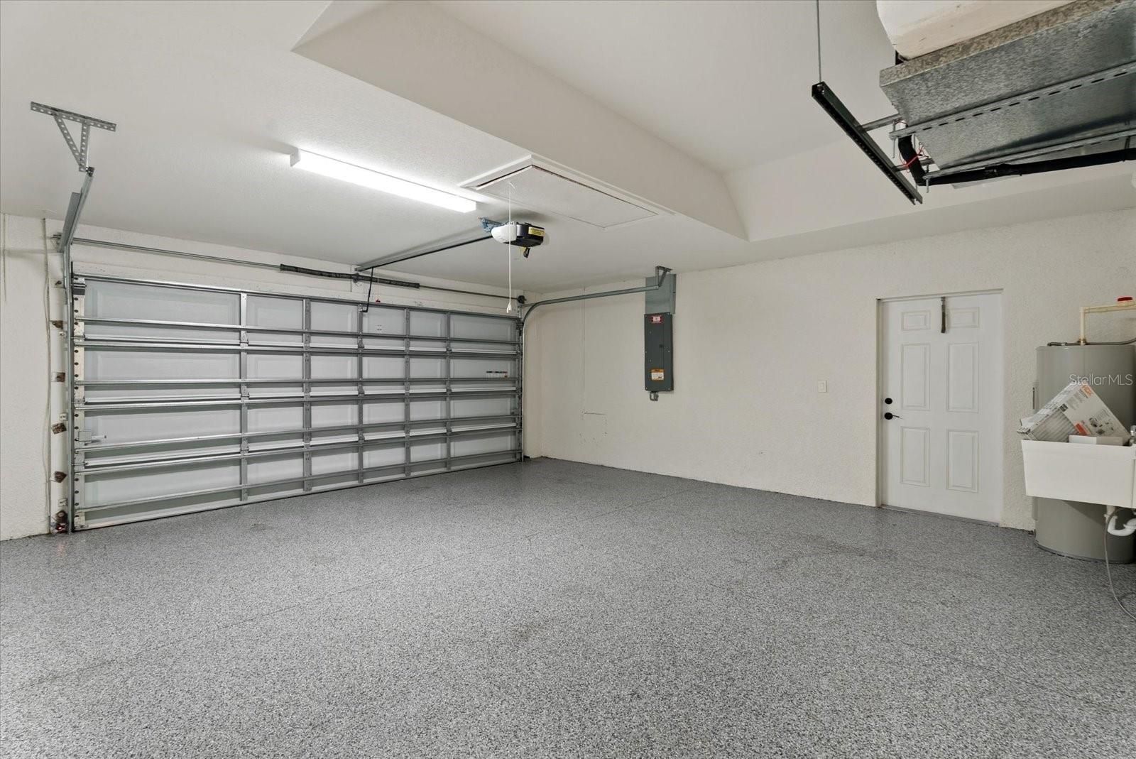 ROTONDA LAKES - Residential