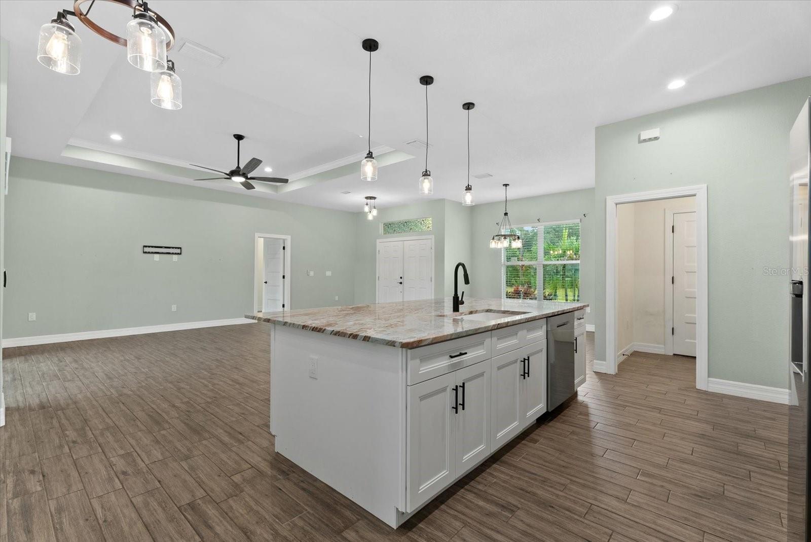ROTONDA LAKES - Residential