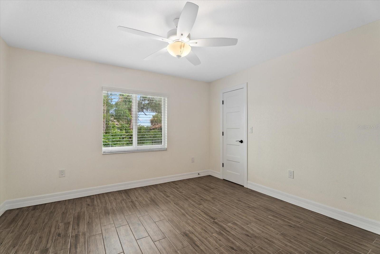 ROTONDA LAKES - Residential