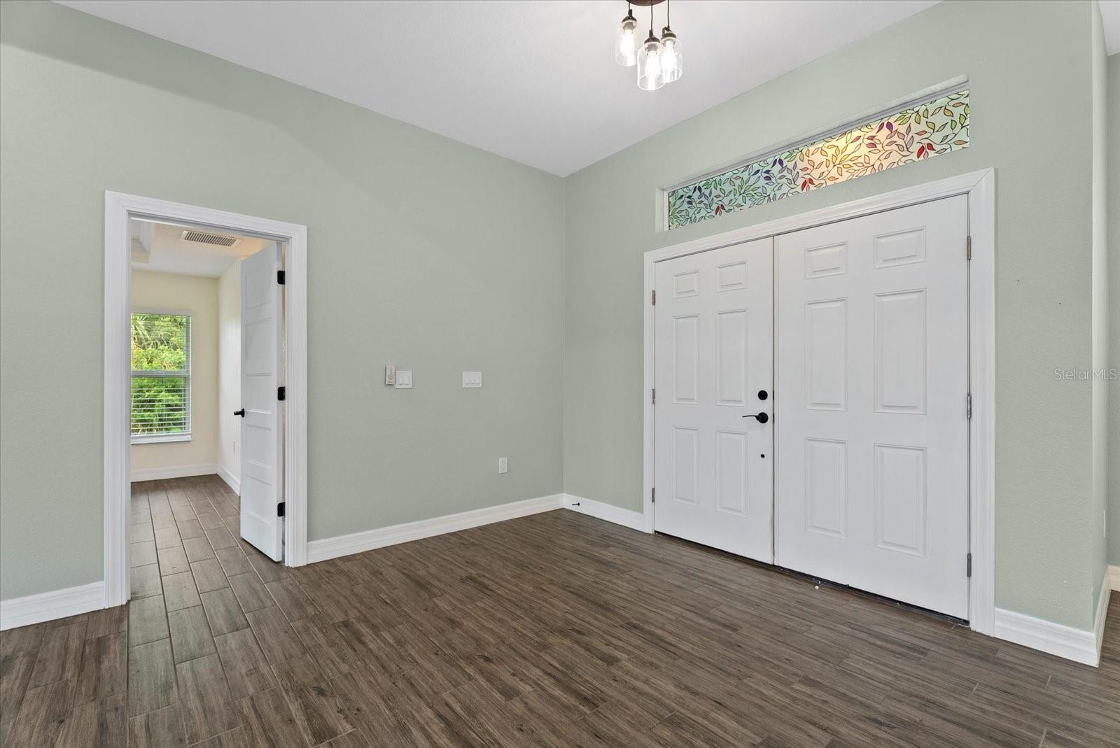 ROTONDA LAKES - Residential