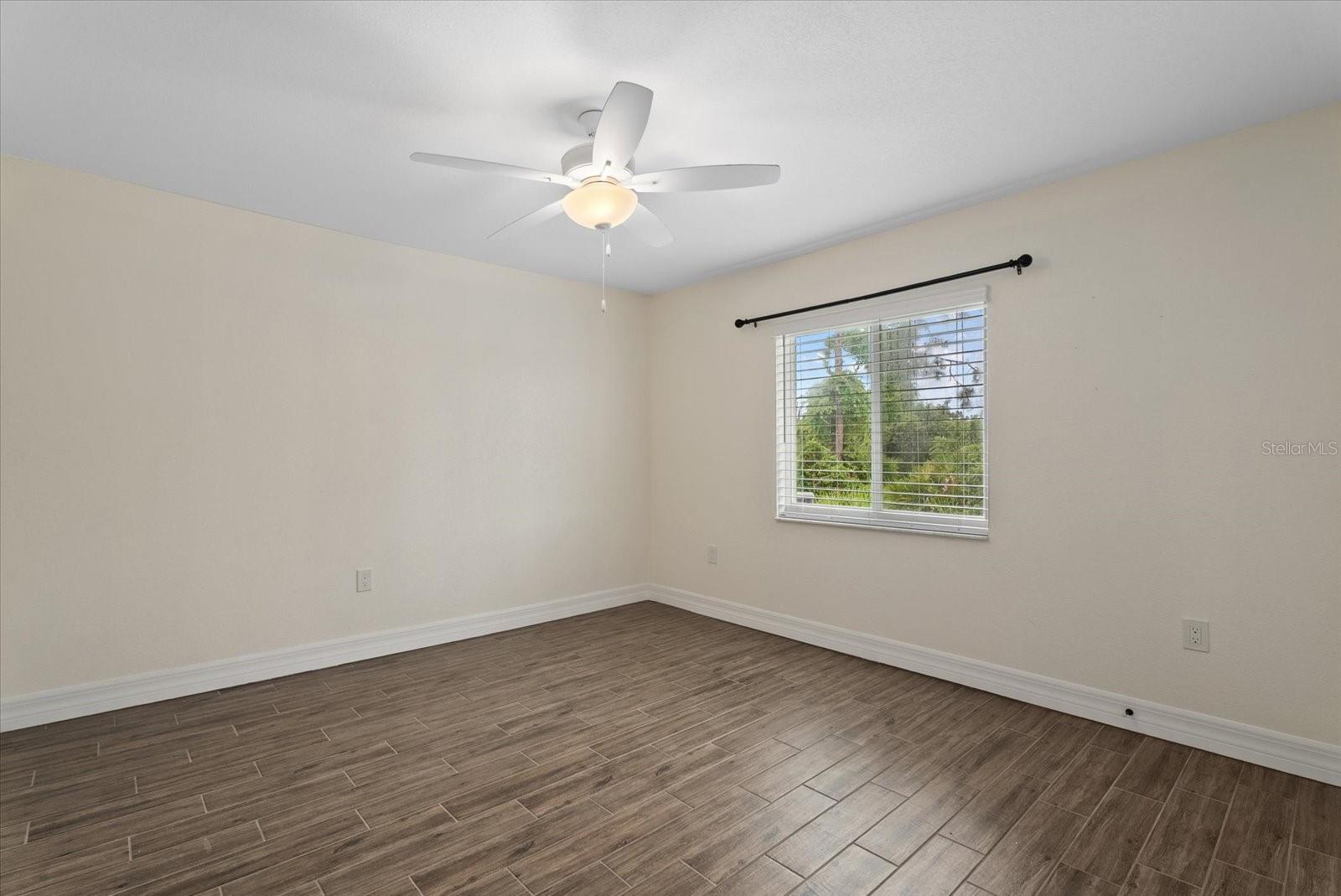 ROTONDA LAKES - Residential