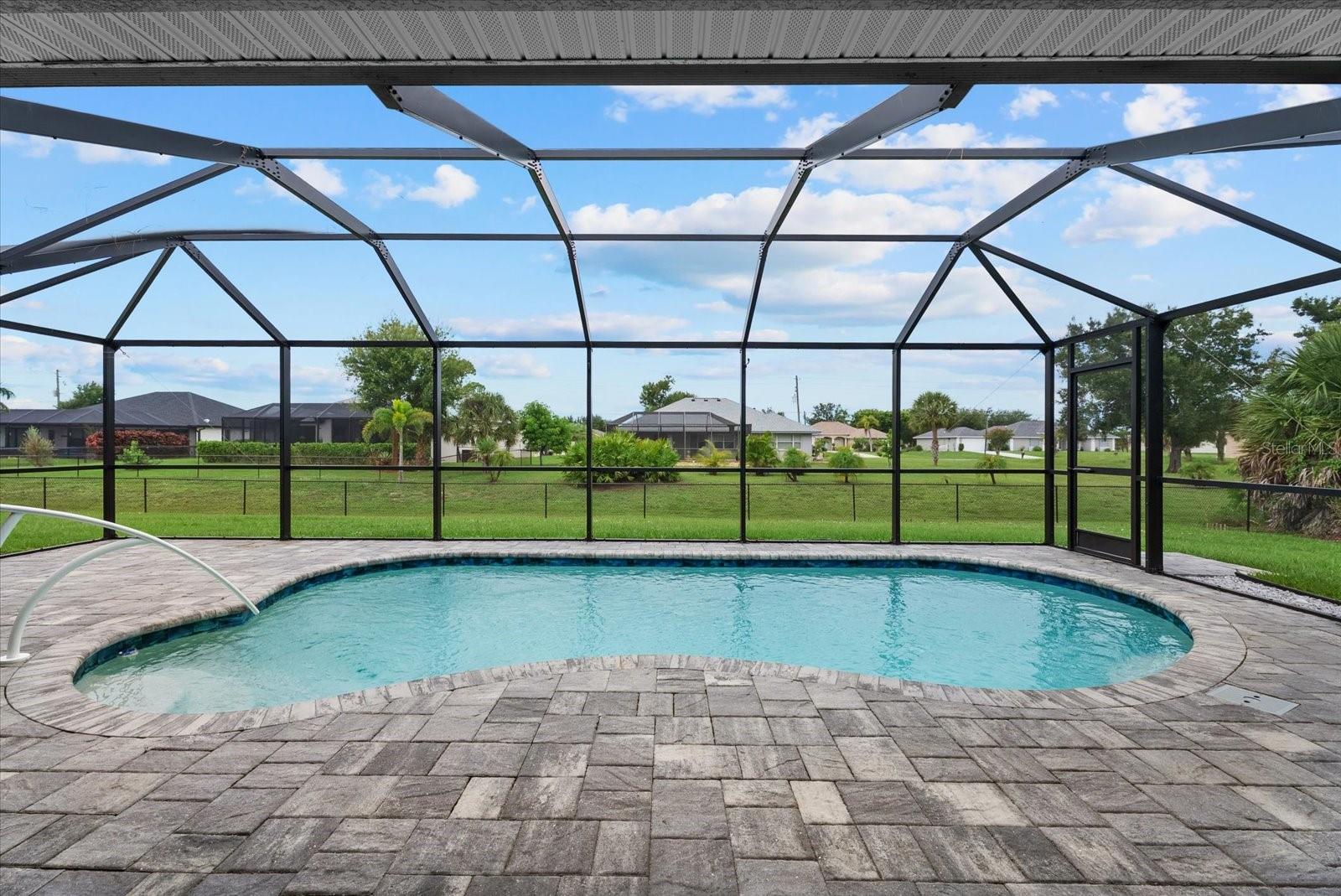 ROTONDA LAKES - Residential