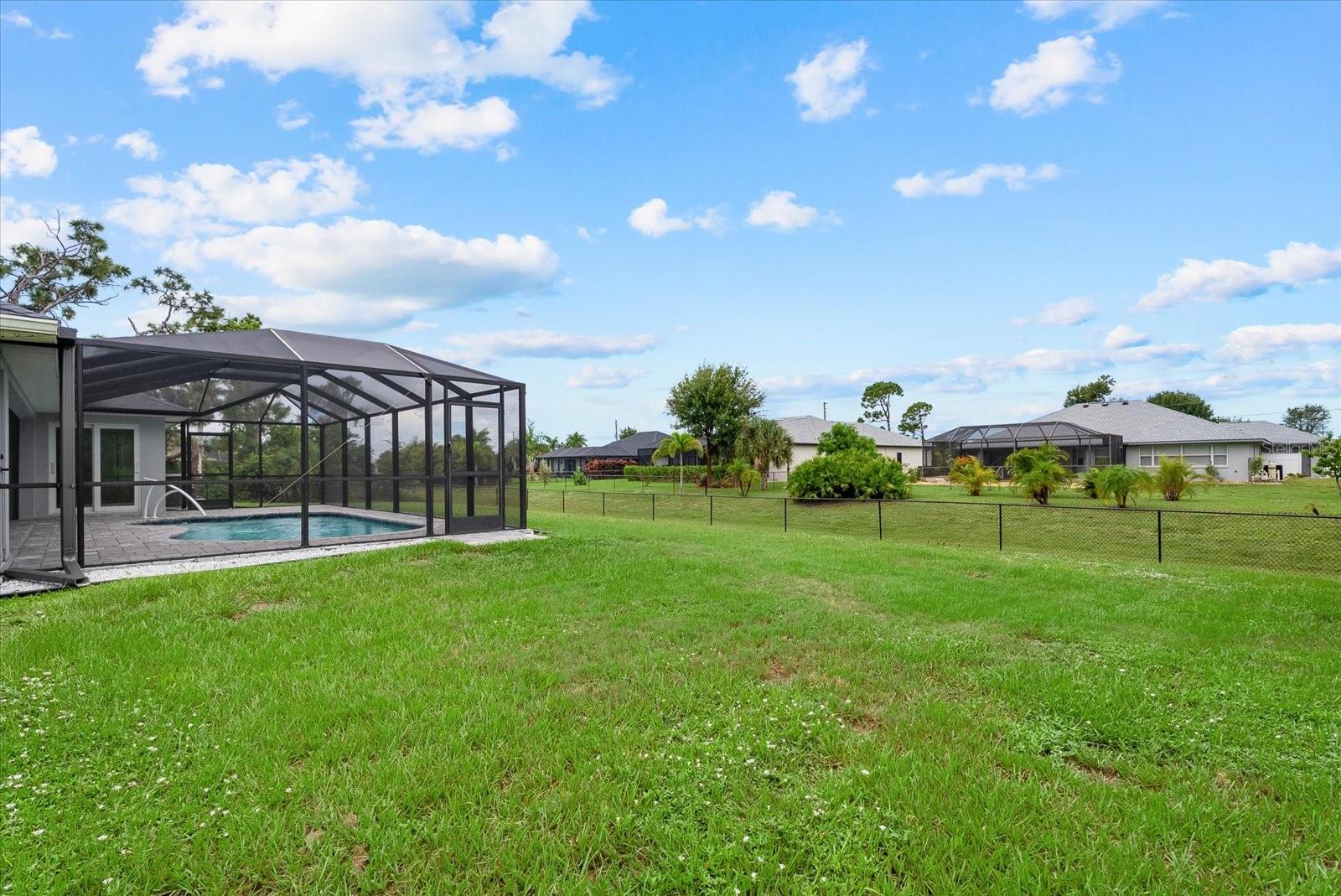 ROTONDA LAKES - Residential