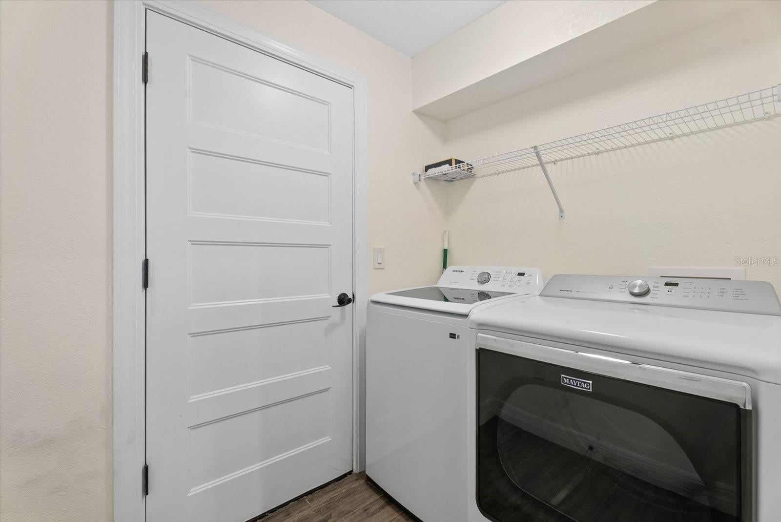 ROTONDA LAKES - Residential