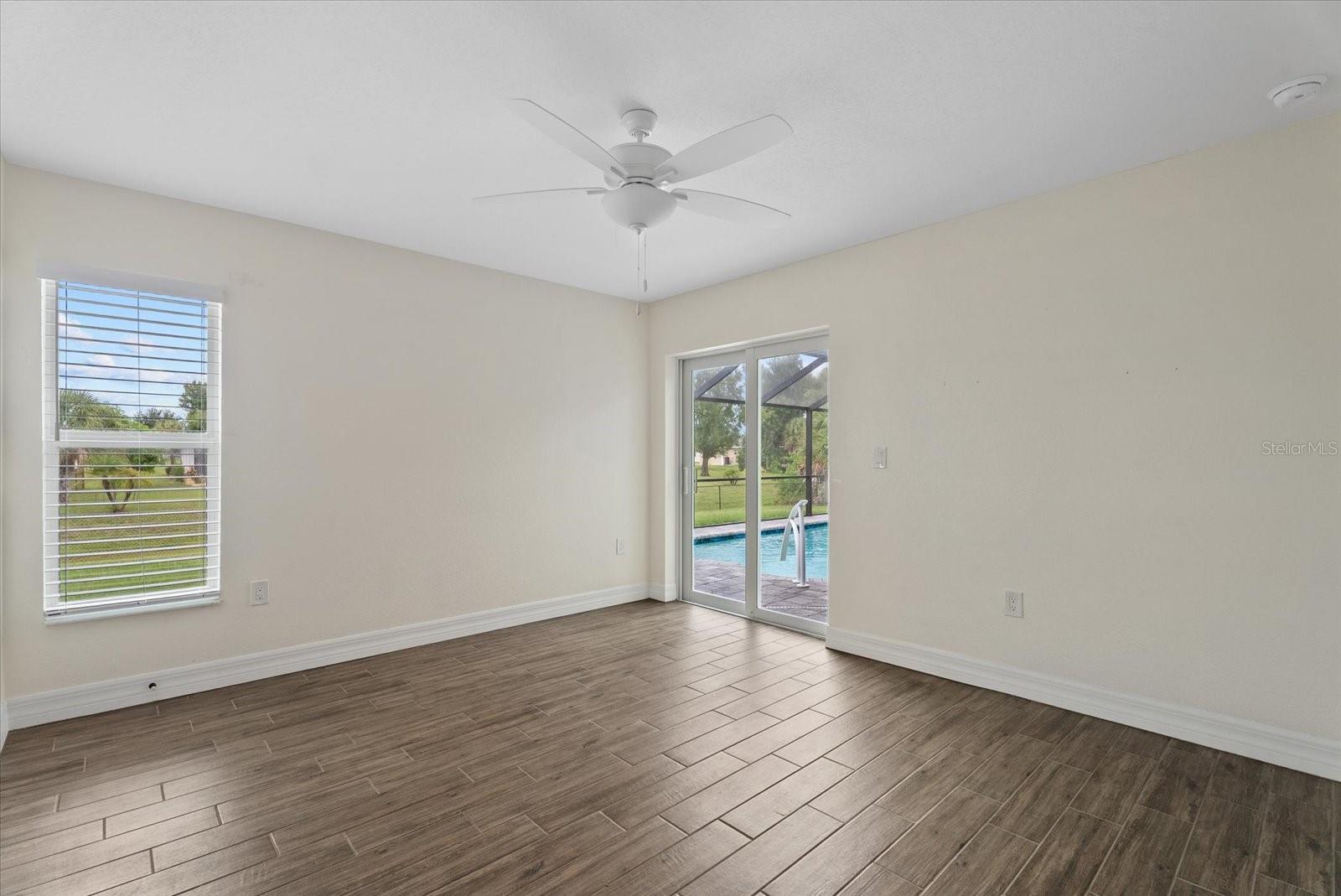 ROTONDA LAKES - Residential