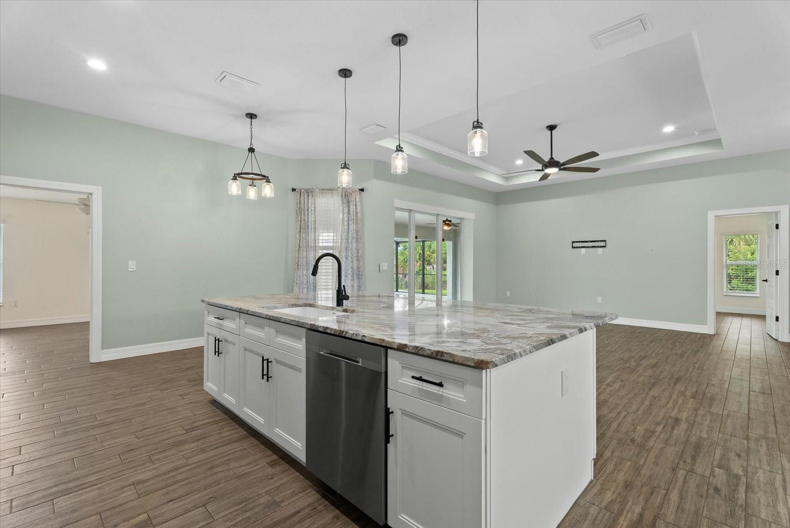 ROTONDA LAKES - Residential