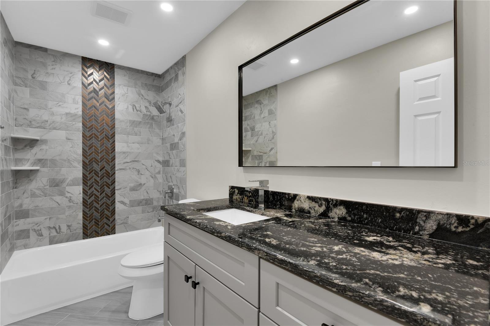 CAPE CORAL - Residential Income