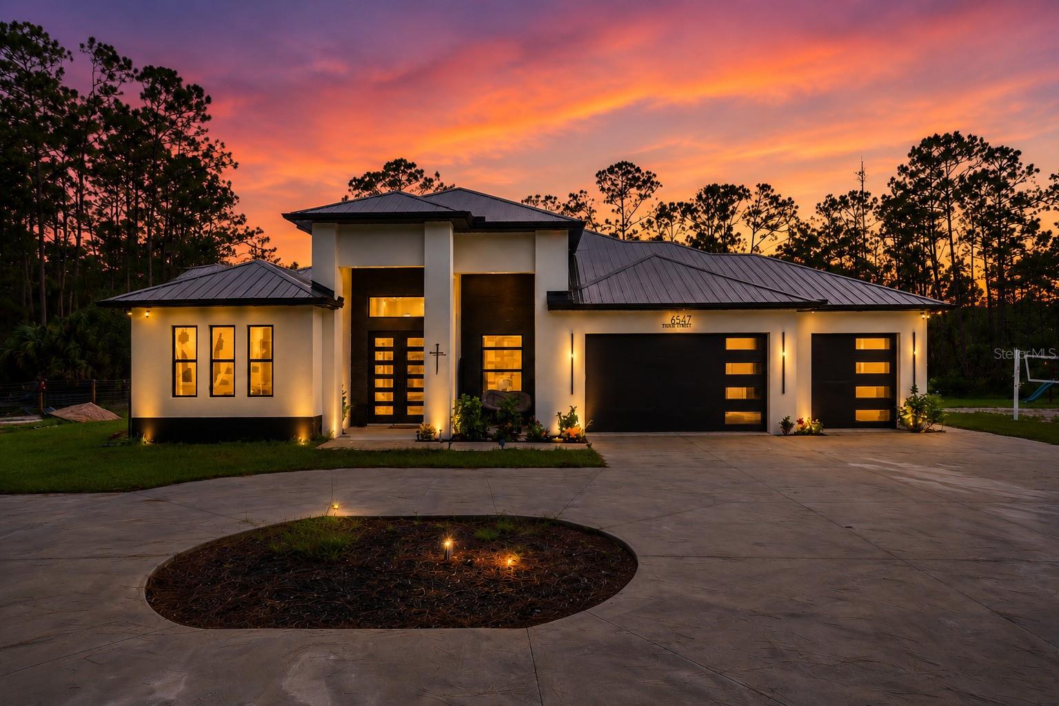 NORTH PORT CHARLOTTE ESTATES - Residential