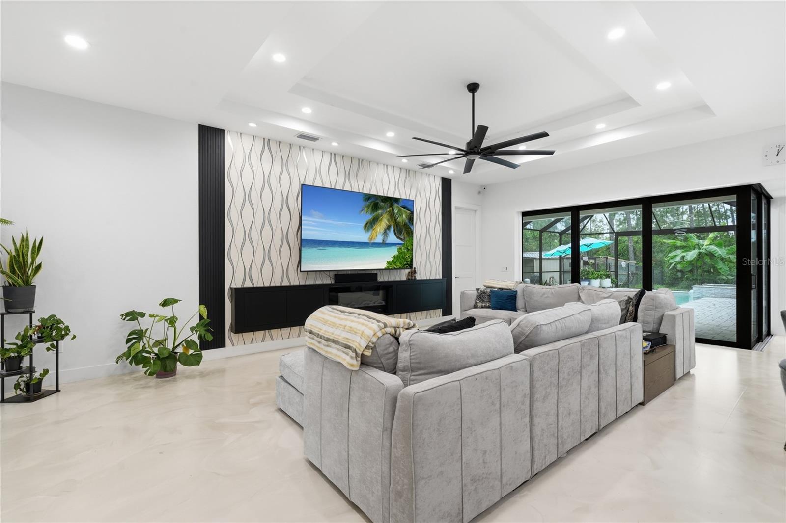 NORTH PORT CHARLOTTE ESTATES - Residential