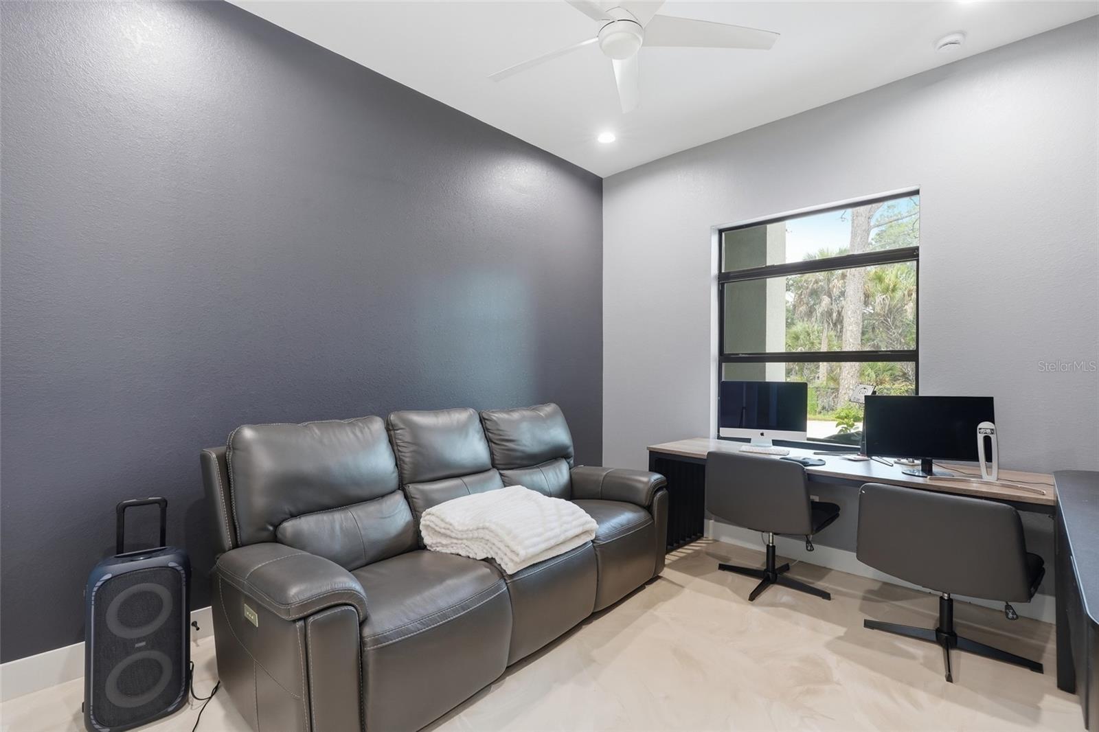 NORTH PORT CHARLOTTE ESTATES - Residential